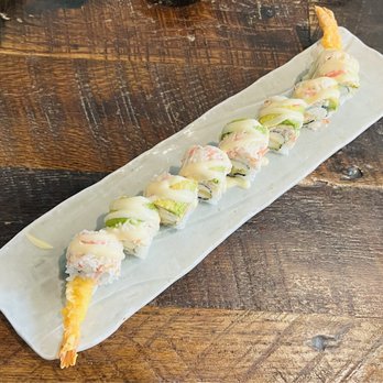 Fúdo - Bumblebee Sushi Rolls - Asian Fusion Near Me - Chamblee, Georgia Fúdo - Bumblebee Sushi Rolls - Asian Fusion Near Me - Chamblee, Georgia
