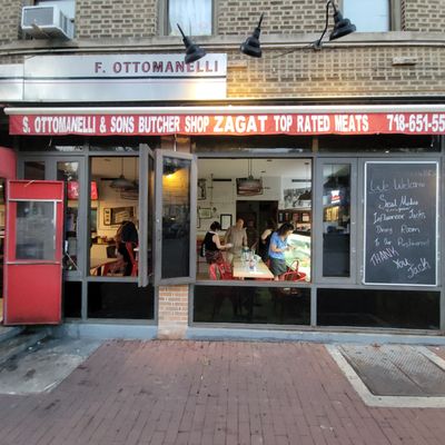 F. Ottomanelli Burgers and Belgian Fries by null