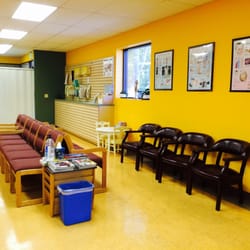 Sunrise Shoes and Pedorthic Service - Patient Waiting Area (2)