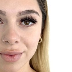 Isla Lash And Beauty - Doll eye