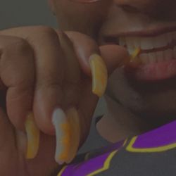 Nails Spot - Sunflower Marble Nails