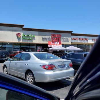 Loaded Cafe Restaurants Lawndale - Burgers Near Me - Lawndale, California