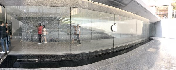 Apple Store Piazza Liberty by null