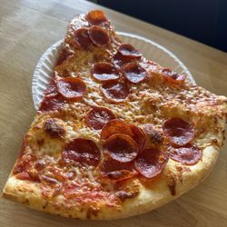 Warehouse at Vaughn's - Pepperoni pizza slice