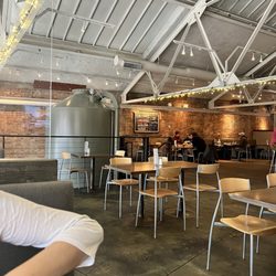 Desert Edge Brewery - Dining area