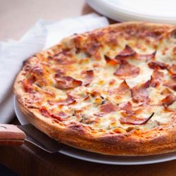 Prima Pizza - We specialize in hot and fresh pizza