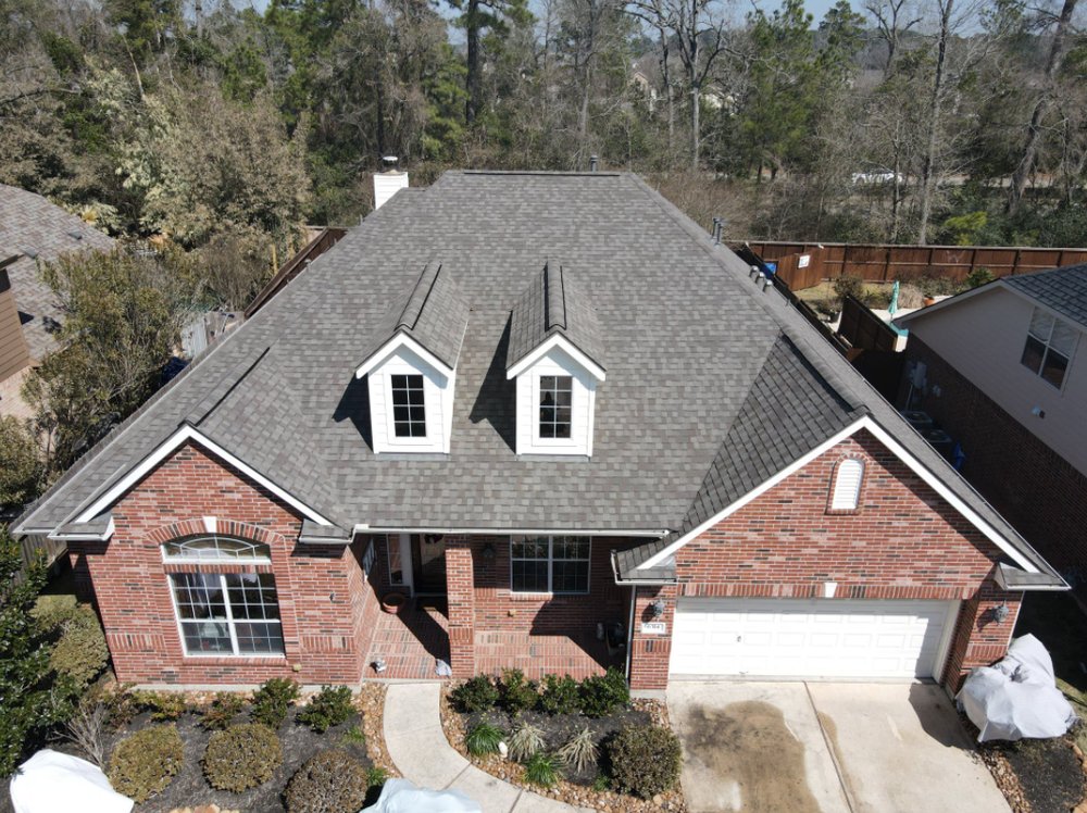 Slide of Mend Roofing