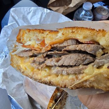 American Melts - Big Tex with Roast Beef, Caramelized Onions, Monterey Jack, Cheddar, Macaroni and Cheese, Bacon, Fresh Roast Beef, Avocado, Jalapeños - Sandwiches Near Me - Kenilworth, New Jersey American Melts - Big Tex with Roast Beef, Caramelized Onions, Monterey Jack, Cheddar, Macaroni and Cheese, Bacon, Fresh Roast Beef, Avocado, Jalapeños - Sandwiches Near Me - Kenilworth, New Jersey