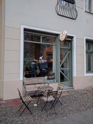 Five Elephant Kreuzberg by null