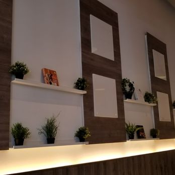 BIBIMIX - Decor... modern, clean - Korean Near Me - Arlington, Virginia
