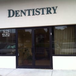 Complete Care Dental - Non-description storefront in Roeland Park...could probably use a more professional exterior sign!