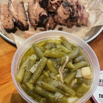 Cousin Willie's Smokehouse - Pound Brisket and Green Beans - Barbeque Near Me - Baldwin, Florida