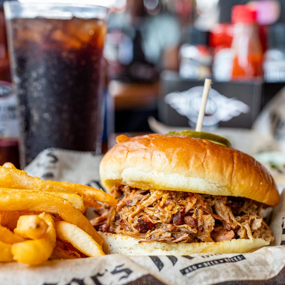 Mac's Speed Shop - South End