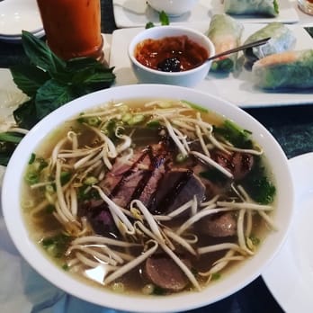 Hale Vietnam - Large pho with meatball and rare steak - Vietnamese Near Me - Honolulu, Hawaii Hale Vietnam - Large pho with meatball and rare steak - Vietnamese Near Me - Honolulu, Hawaii