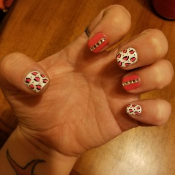 Benitoite Nails & Spa - Nails by Kimmy - Nail Salons Near Me - Tigard, Oregon