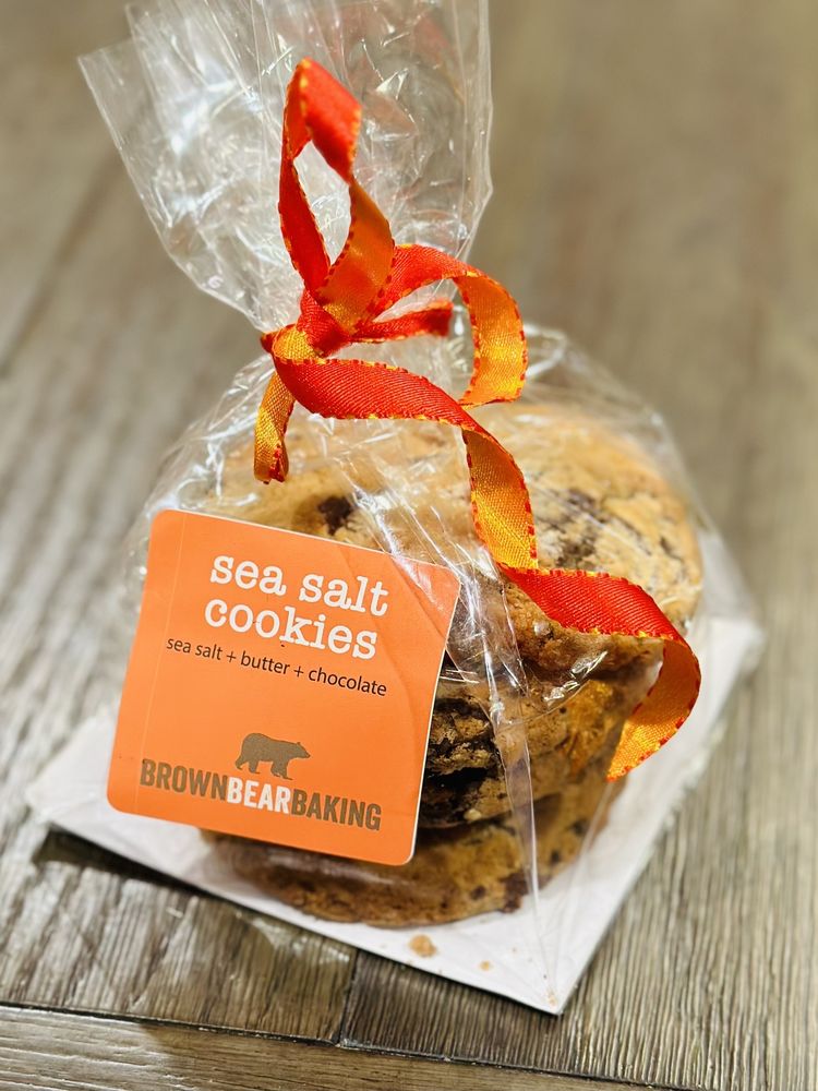 Brown Bear Baking Image