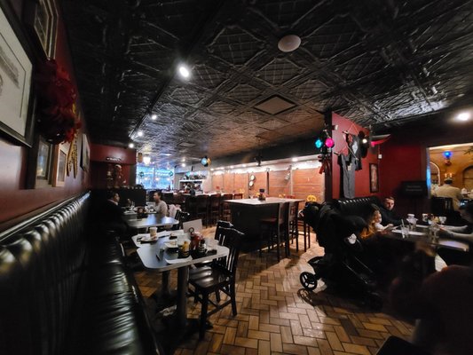 Grand Trunk Pub by null