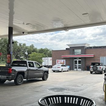 QuikTrip - Gas Stations Near Me - Austin, Texas