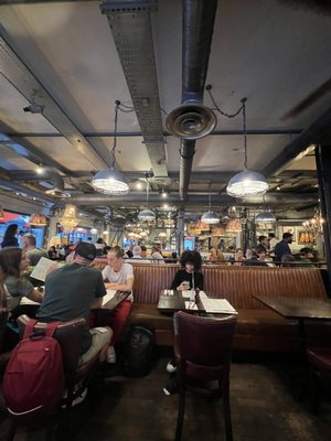 Bill's Soho Restaurant by null