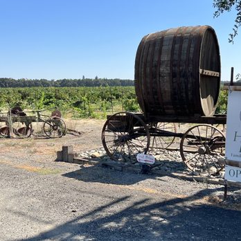 Heringer Estates - Wineries Near Me - Clarksburg, California