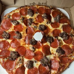 Upper Crust Pizza - The Goodyear pizza on thin crust (no pork!)