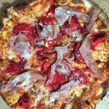 Toni's Pizzeria - Spiced chicken, prosciutto and Parmesan - Pizza Near Me - Giffnock, ERW