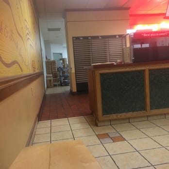 Papa Murphy's - the inside of a restaurant - Pizza Near Me - Woodland, California Papa Murphy's - the inside of a restaurant - Pizza Near Me - Woodland, California