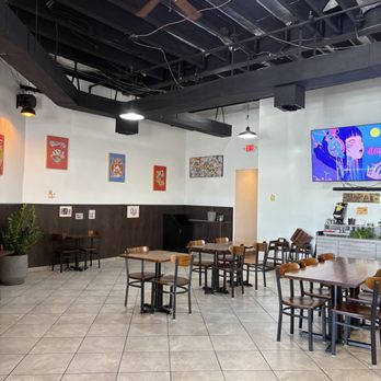 Toss Fried chicken And Ramen - Interior seating - Ramen Near Me - Tucson, Arizona Toss Fried chicken And Ramen - Interior seating - Ramen Near Me - Tucson, Arizona