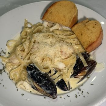 Pirates Kitchen - Seafood Cream Pasta - Cajun/Creole Near Me - Artesia, California