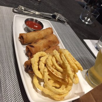 Burtons Grill & Bar - Very tasty. Onion rings were da bomb. - New American Near Me - Sterling, Virginia