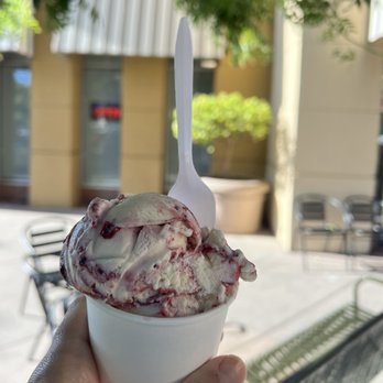 Sweet Retreat - Black marble raspberry - Ice Cream & Frozen Yogurt Near Me - San Jose, California Sweet Retreat - Black marble raspberry - Ice Cream & Frozen Yogurt Near Me - San Jose, California