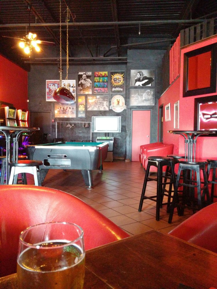 BLVD BAR & GRILL Updated October 2024 11 Photos 100 Rue Kepler