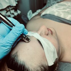 Elina Skincare - Microdermabrasion session