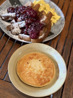 Marna's Eatery and Lounge by null