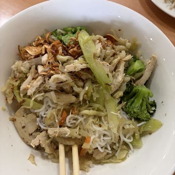 Pho Houston - Vermicelli with chicken and vegetables - Vietnamese Near Me - McAllen, Texas Pho Houston - Vermicelli with chicken and vegetables - Vietnamese Near Me - McAllen, Texas