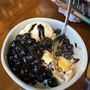 Fooki - Boba vanilla cream with fudge - Bubble Tea Near Me - Aiea, Hawaii Fooki - Boba vanilla cream with fudge - Bubble Tea Near Me - Aiea, Hawaii