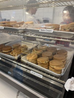 AA OZZY BAKERY by null