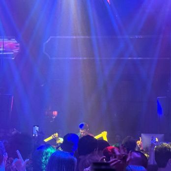 RYSE Nightclub - a crowd of people at a concert - Dance Clubs Near Me - St Charles, Missouri