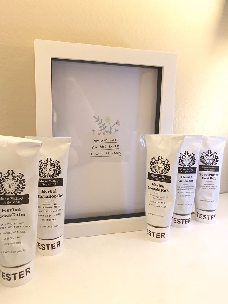 MOON VALLEY ORGANICS 74 Photos & 75 Reviews 1903 Pike Pl, Seattle