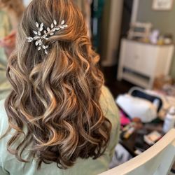 Taylor Doz Salon & Spa