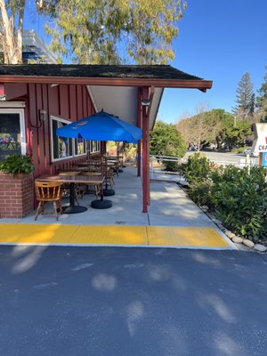 Kal's Bar-B-Q by null