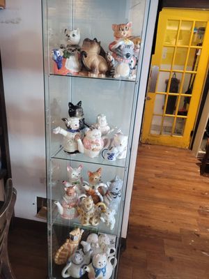 Happy Cat Cafe by null