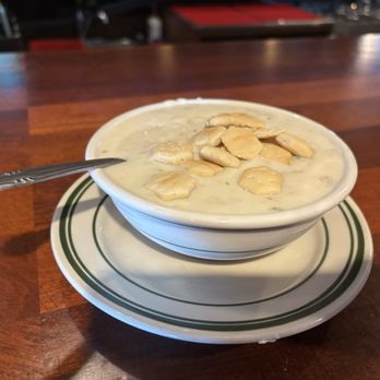Pier 101 - Bowl of Clam Chowder & Fresh Sourdough Bread - Seafood Near Me - Lincoln City, Oregon Pier 101 - Bowl of Clam Chowder & Fresh Sourdough Bread - Seafood Near Me - Lincoln City, Oregon
