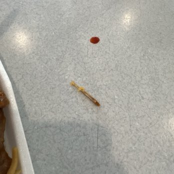 China Wall - Toothpick found in my orange chicken and stabbed the inside of my mouth - Chinese Near Me - Anaheim, California