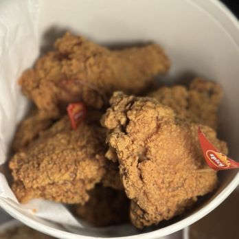 Jollibee - Chicken Shop Near Me - Henderson, Nevada Jollibee - Chicken Shop Near Me - Henderson, Nevada