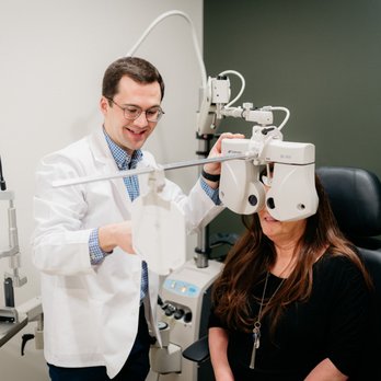 Eyes on the Square - Optometrists Near Me - Bentonville, Arkansas Eyes on the Square - Optometrists Near Me - Bentonville, Arkansas
