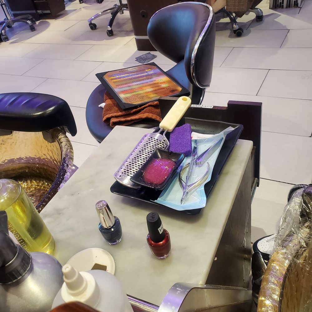 Luxury Nail Spa - Nail Salons Near Me - Oak Park, Illinois Luxury Nail Spa - Nail Salons Near Me - Oak Park, Illinois