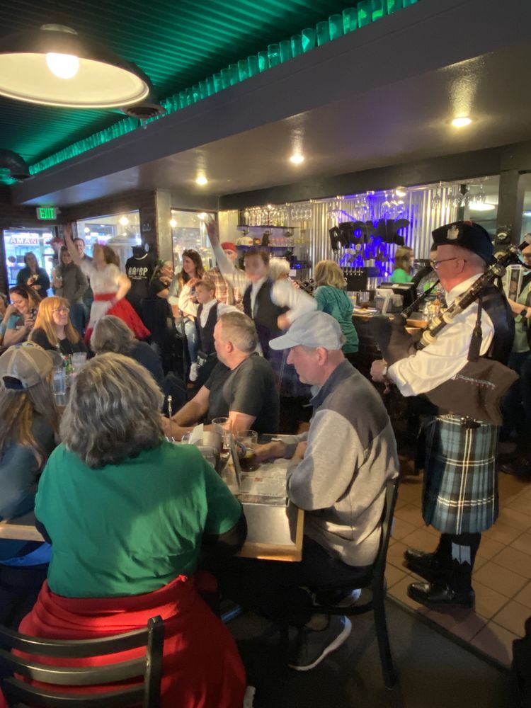 Atomic Ale Brewpub & Eatery