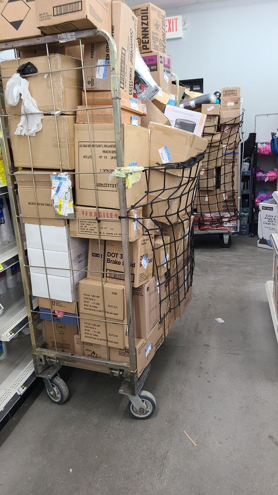 DOLLAR GENERAL Updated October 2024 925 W Main St, Quartzsite, Arizona Discount Store