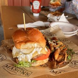 Mason’s Brewing - Pickle Burger